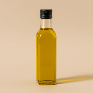 İspanyol zarafetiyle sofranıza gelen 450 ml cam şişede Arbequina Zeytinyağı, hafif aroması ve soğuk sıkım kalitesiyle sağlıklı beslenmeye uyum sağlar.