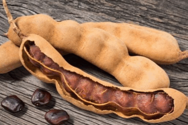 Demirhindi 225 gr, ekşi-tatlı aroması ve antioksidan zenginliğiyle hem geleneksel tariflerde hem de doğal takviye olarak kullanılır.